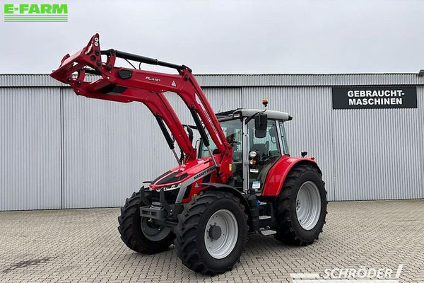 Massey Ferguson 6S.135 Tractor €84,500