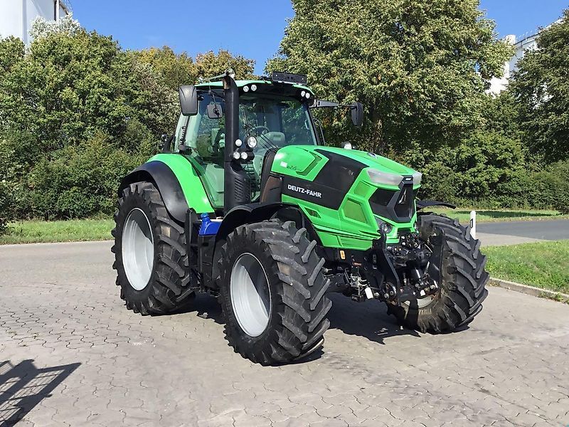 Deutz-Fahr AgroTron 6215 TTV Tractor €68,500