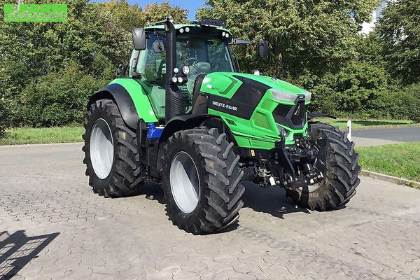 Deutz-Fahr AgroTron 6215 TTV Tractor €68,500