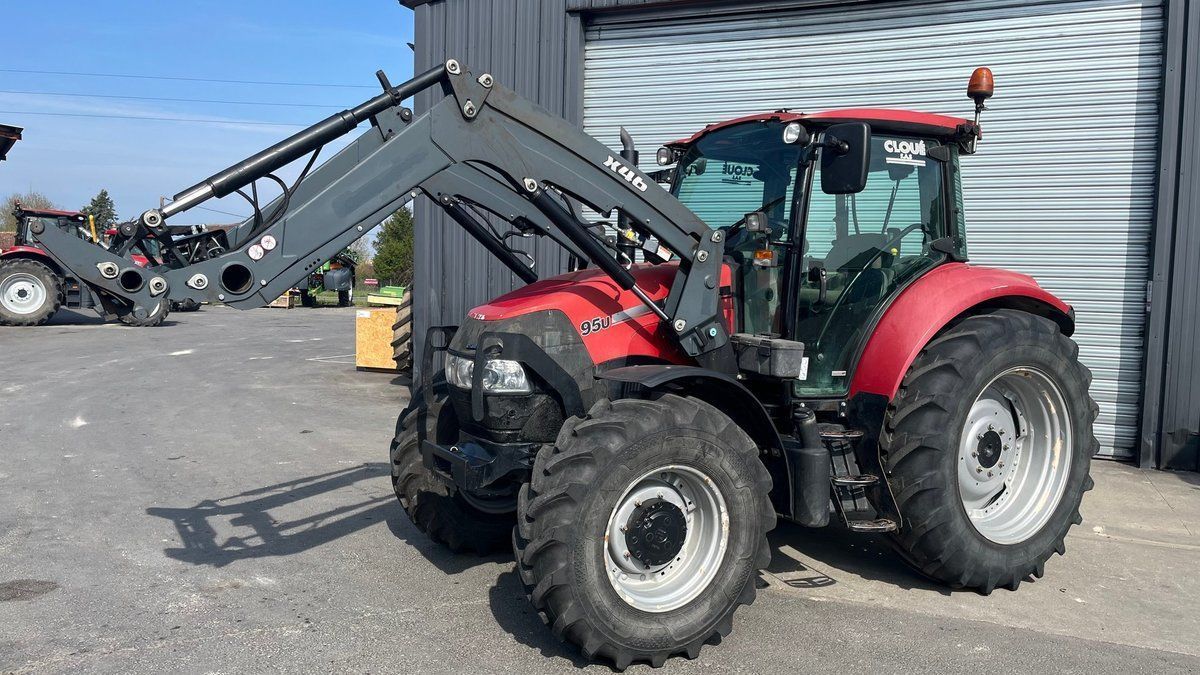 Case IH Farmall 95 U Tractor €41,000