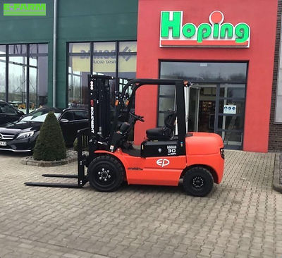 E-FARM: EP Equipment ep equipment stapler efl302 - Forklift - id ZNVVGVC - €24,000 - Germany