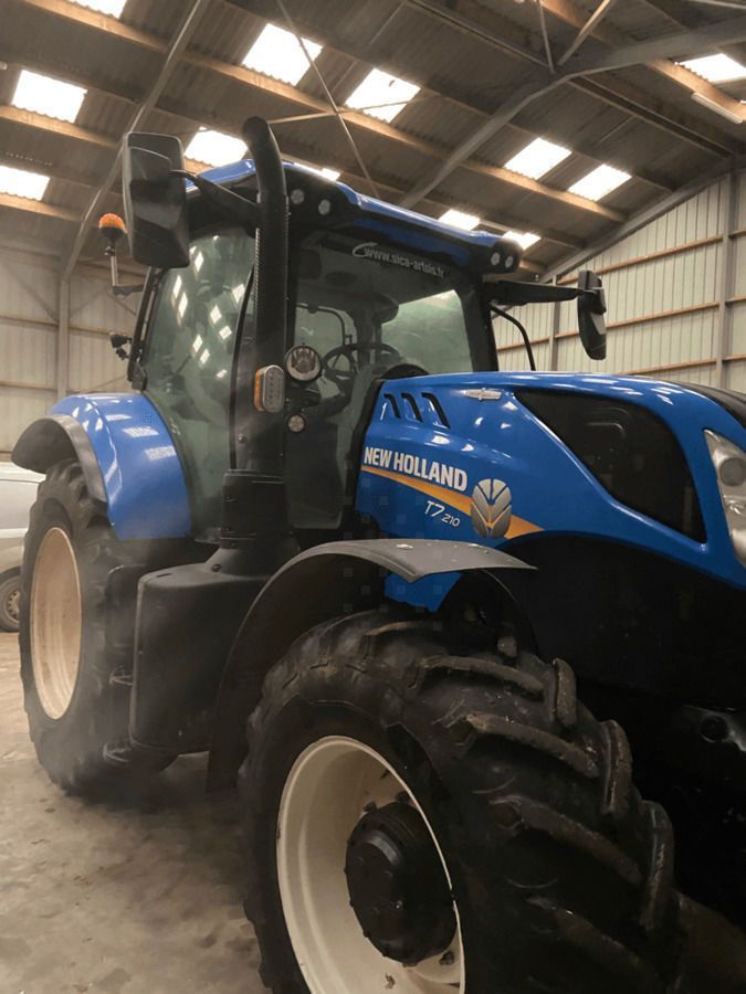 New Holland T7.210 Tractor €92,000