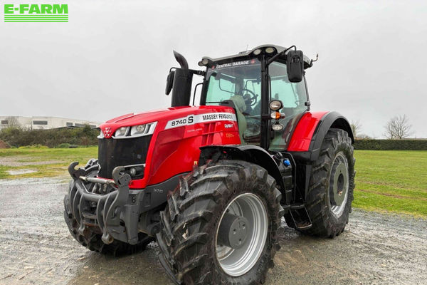 Massey Ferguson 8740 S Traktor 145.000 €