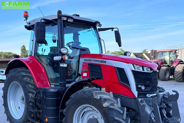 Massey Ferguson 6S.135 Tractor €85,000