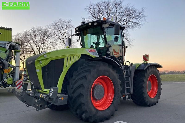 Claas Xerion 5000 Trac VC Traktor