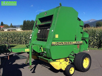 E-FARM: John Deere 580 - Presă de balotat - id F9WUVQP - 6.250 EUR - Anul: 1995 - Austria