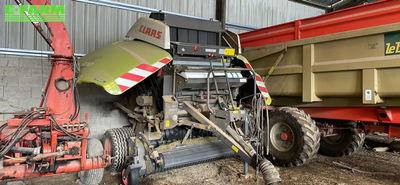 E-FARM: Claas Variant 370 - Presă de balotat - id CIEZWZD - 16.000 EUR - Anul: 2013 - Franța
