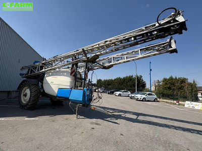 E-FARM: Evrard meteor plus - Pulvérisateur - id HD52UW1 - 9 900 € - Année: 2011 - France