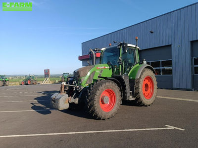 E-FARM: Fendt 720 Vario Power - Tractor - id Y7YBB4A - €115,000 - Year of construction: 2022 - Engine hours: 3,700,Engine power (HP): 200,France