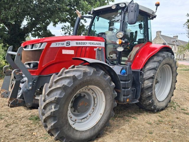 Massey Ferguson 7718 S Tractor €73,000
