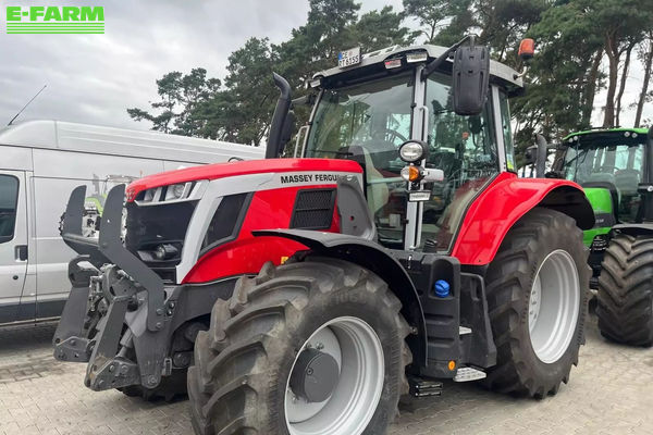 Massey Ferguson 6S.155 Traktor 142.000 €