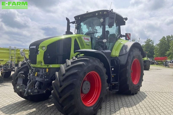 Claas Axion 960 CMATIC Tractor €249,900