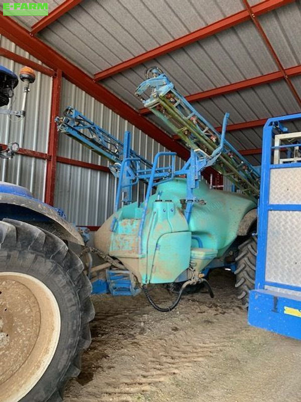 Berthoud tracker 32-34 Pulvérisateur 15 000 €