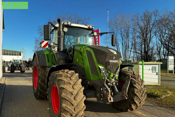 Fendt 828 Vario Profi Plus Tractor €144,000