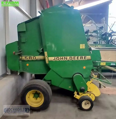 E-FARM: John Deere 580 - Presă de balotat - id 2GSWJXW - 8.407 EUR - Anul: 1998 - Austria