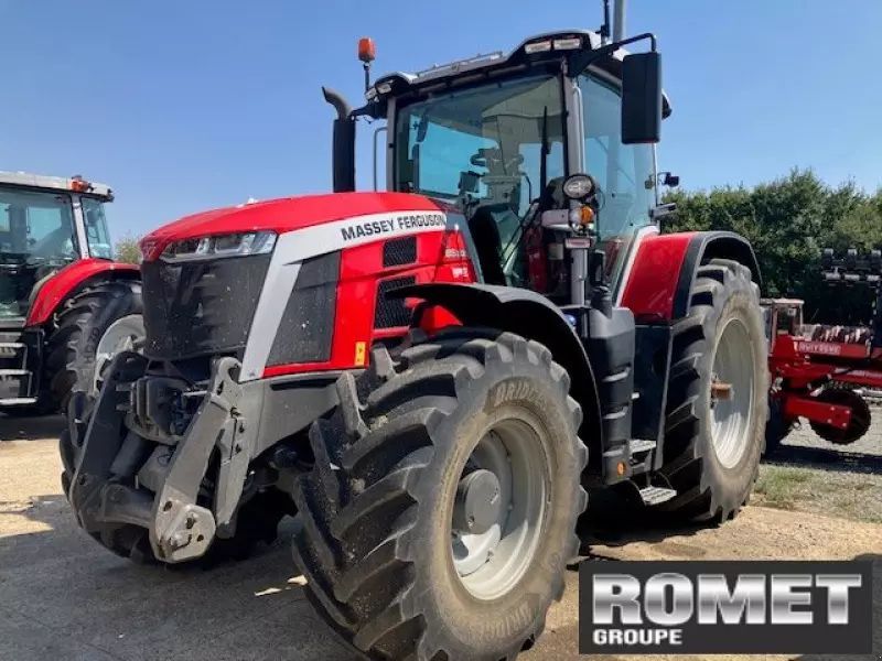 Massey Ferguson 8S.205 Traktor 133.250 €