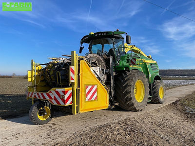 E-FARM: John Deere 8700 - Selvkørende grønthøster - id ZLIUTKX - 138.000 € - Produktionsår: 2016 - Motortimer: 3.169,Motoreffekt (HP): 765,Tyskland