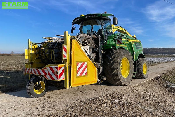 John Deere 8700 Selvkørende grønthøster 138.000 €