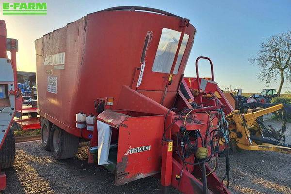 TRIOLIET Solomix 2 - 2000 Mixer feeder €6,000