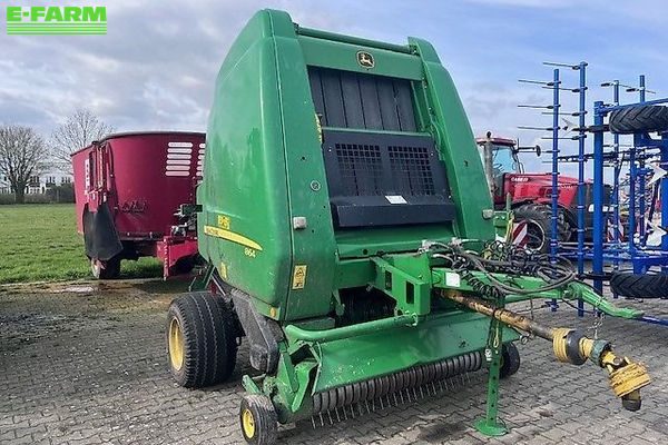 John Deere 864 Presă de balotat 22.500 EUR