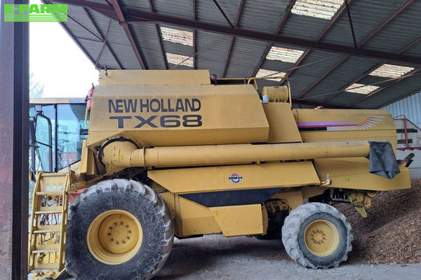 New Holland TX 68 Combine harvester €26,000
