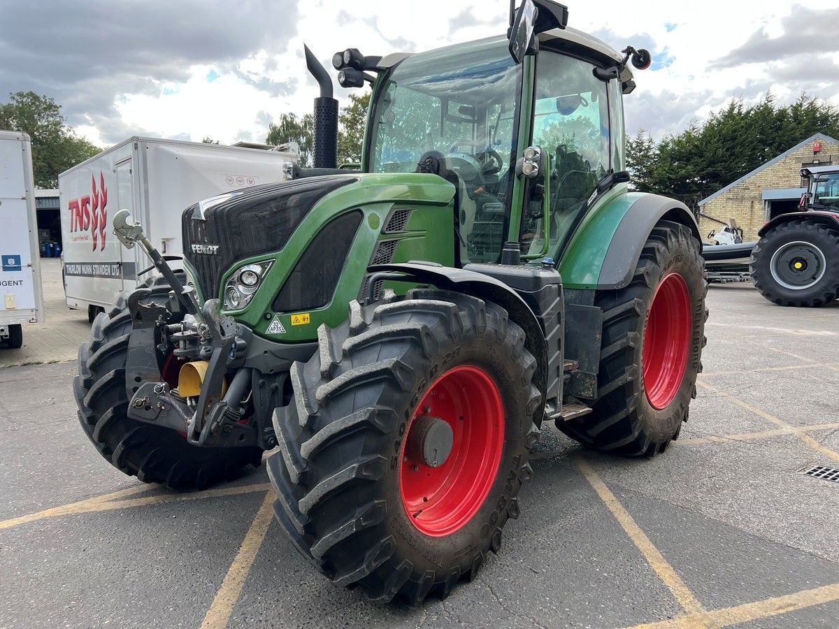 Fendt 516 Vario Tractor 69.792 €