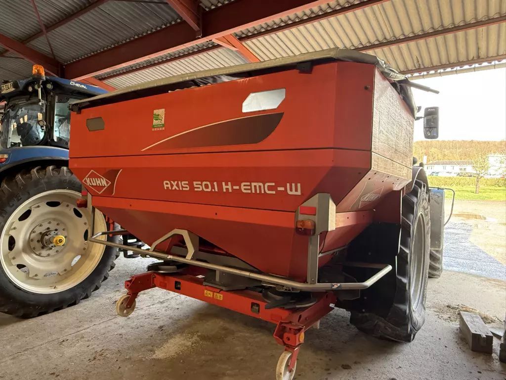 Kuhn axis 50.1 h-emc-w Fertiliser spreader €15,000