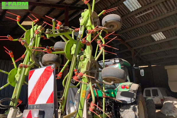 Claas Volto 900 T Tedder €11,200