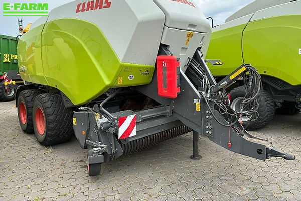 Claas Quadrant 5200 FC Baler €96,500