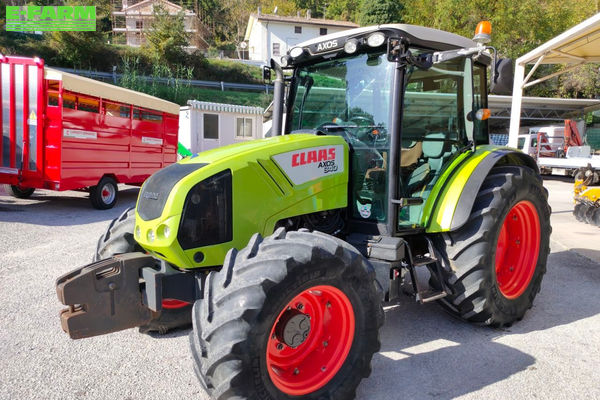Claas Axos 340 Tractor €35,000