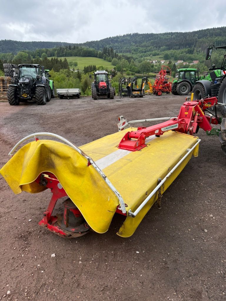 Pöttinger NovaCat 302 Mower €6,900