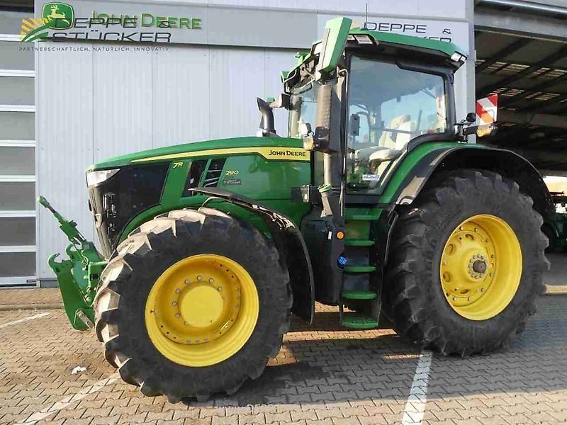 John Deere 7R 290 Tractor €228,000