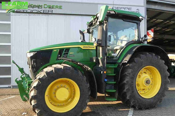 John Deere 7R 290 Tractor €228,000