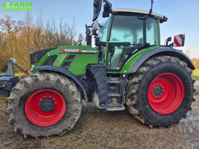 E-FARM: Fendt 722 Vario - Traktor - id FDRA6FJ - 145.000 € - Baujahr: 2023 - Abgelesene Motorstunden: 1.800,Motorleistung (PS): 220,Frankreich