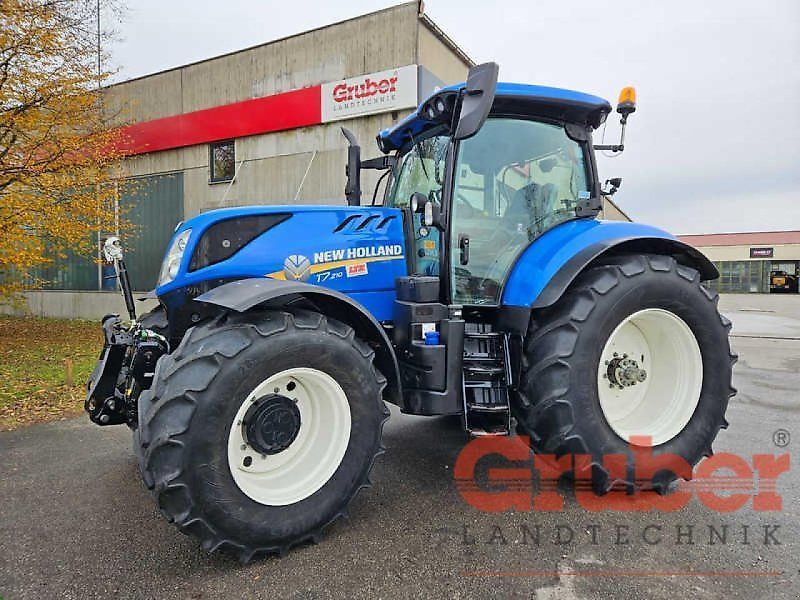 New Holland T7.210 Tractor €69,429