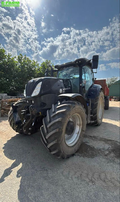 E-FARM: New Holland T7.210 - Tractor - id TFRN6RT - €92,000 - Year of construction: 2023 - Engine hours: 1,500,Engine power (HP): 177,France
