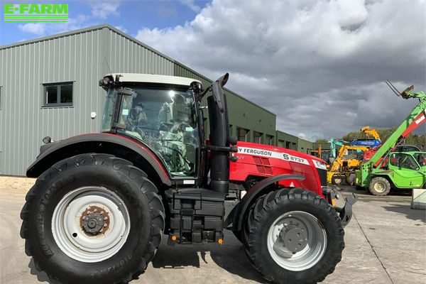 Massey Ferguson 8737 Tractor €59,950
