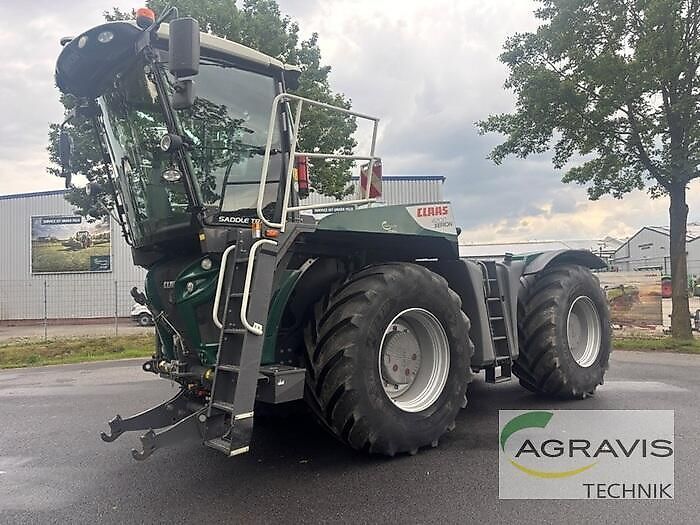 Claas Xerion 4200 Saddle Trac Tractor €144,900