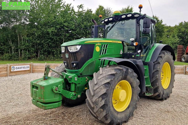 John Deere 6215 R Traktor 94.812 €