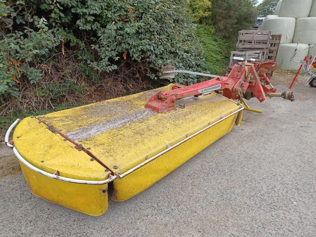 Pöttinger NovaCat 302 Mower €6,000