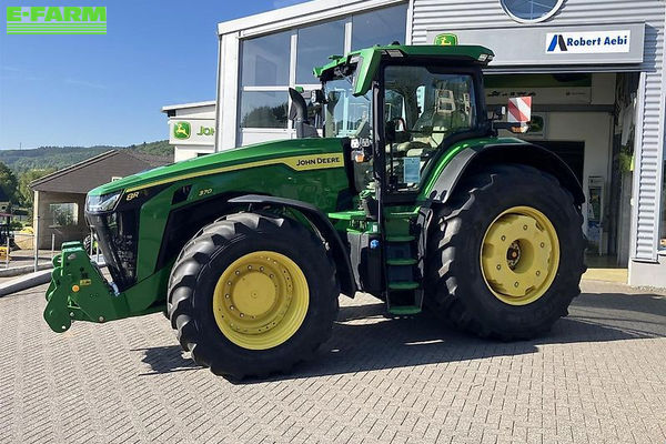 John Deere 8R 370 Tractor €255,000