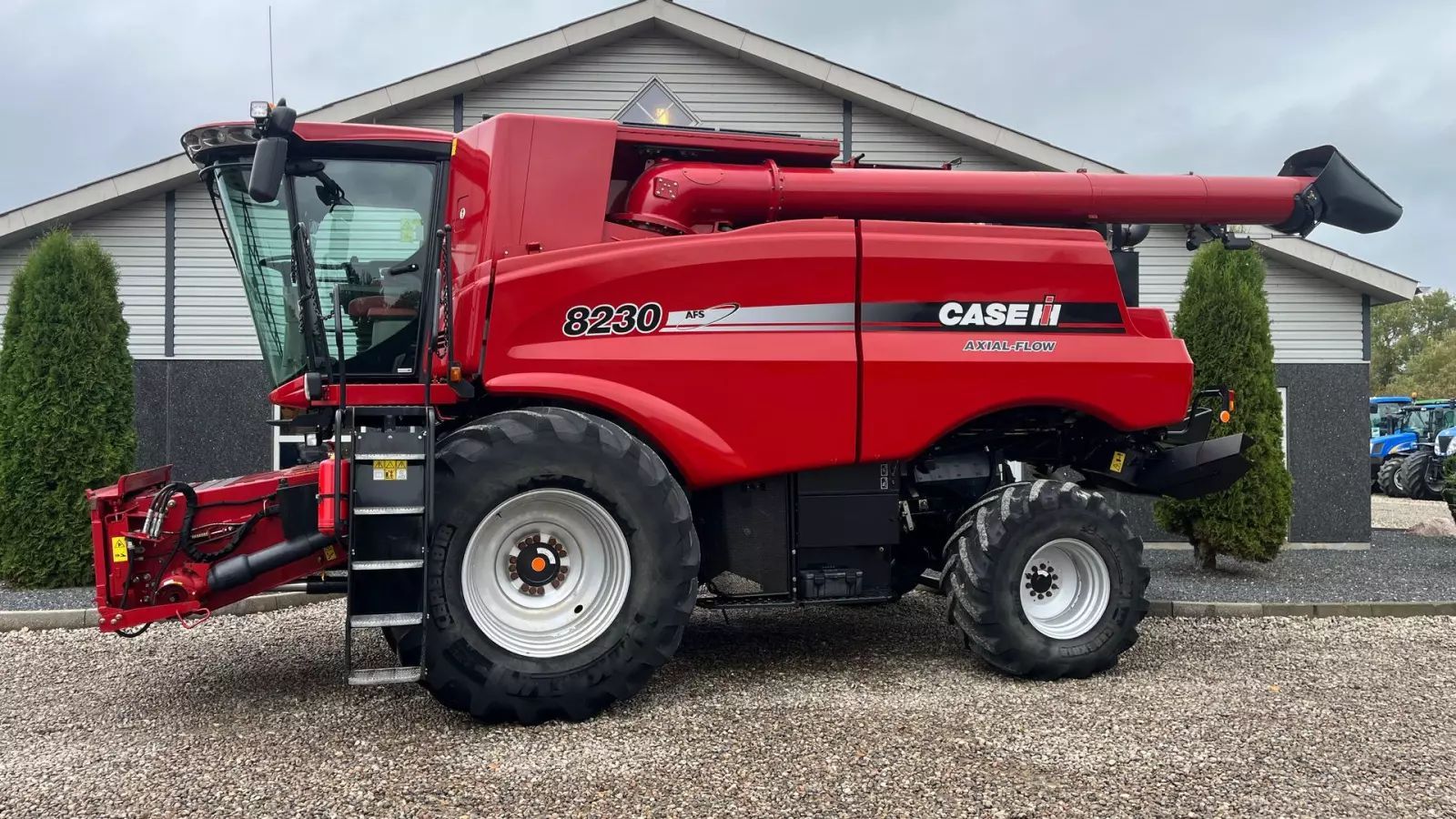 Case IH Axial-Flow 8230 Комбайн 114 843 €