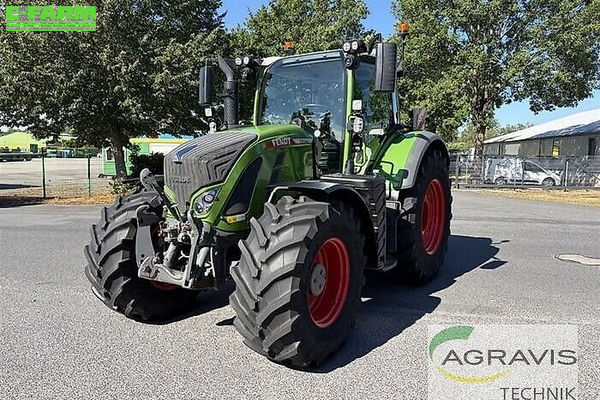 Fendt 724 Vario Profi Plus Tractor €173,000