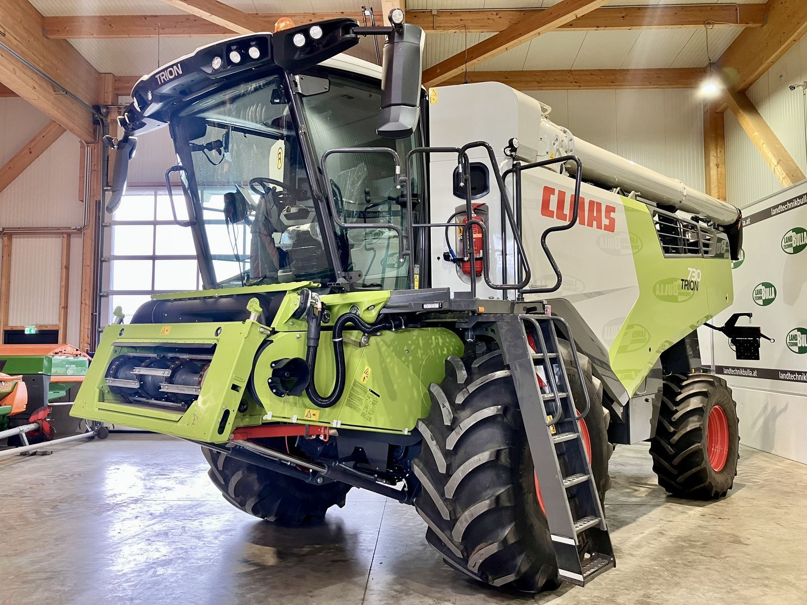 Claas Trion 730 Combine harvester €263,000