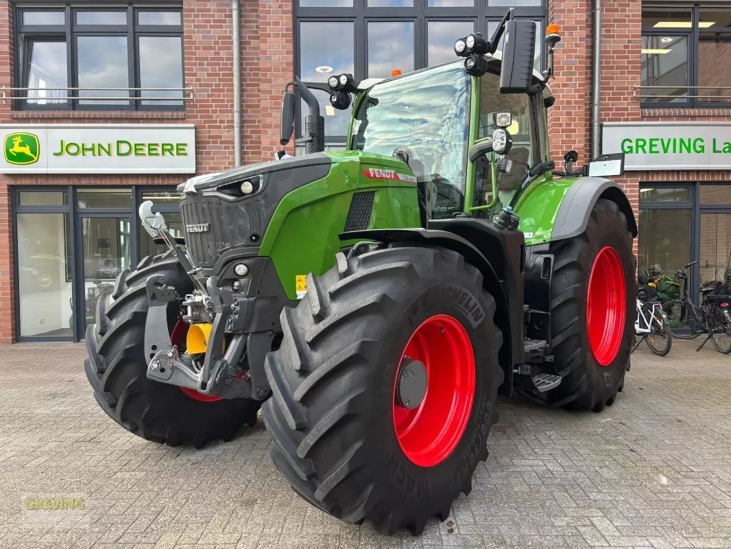 Fendt 724 Vario Profi Plus Tractor €217,500