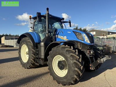E-FARM: New Holland T7.315 - Tractor - id AA2F5BR - €72,610 - Year of construction: 2018 - Engine hours: 5,830,Engine power (HP): 296,United Kingdom