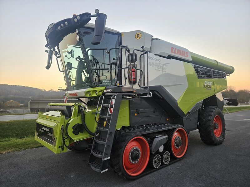 Claas Lexion 8700 Terra Trac Combine harvester €495,000