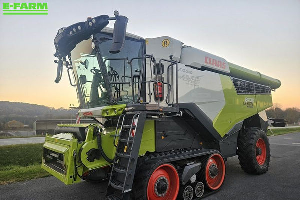 Claas Lexion 8700 Terra Trac Combine harvester €495,000
