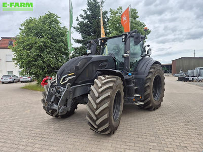 E-FARM: Valtra Q 285 - Traktor - id IGA3DAE - 159.000 € - Baujahr: 2024 - Abgelesene Motorstunden: 1.136,Motorleistung (PS): 286,Deutschland