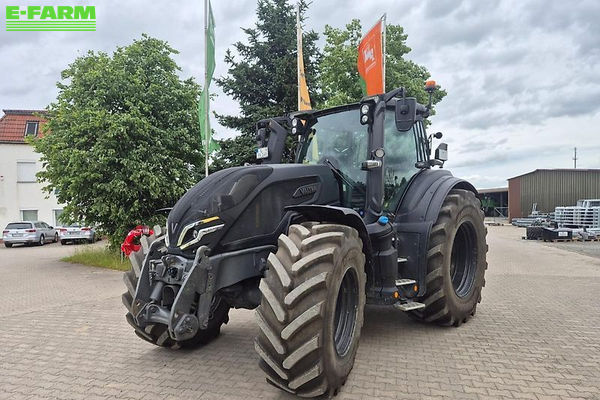 Valtra Q 285 Traktor 159.000 €